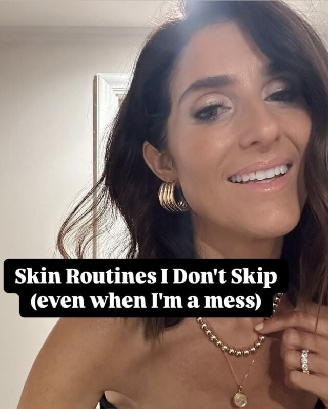 Comment “SKIN” and I’ll send you all of the details to my skin routine I don’t skip… even when I’m a mess 🤪🙌🏼 These are items I reach for to keep me feeling like myself, what product is your non negotiable in your skin routine no matter how tired you are?? ❤️ xx 

#stylinbyaylin #skinroutine #over40skincare #everydaymusthaves #momlife #skincare #amazonfinds